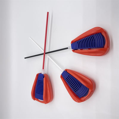 Ergonomischer, klappbarer Sprüher für Gärtner und Pflanzenpflege mit verstellbarer Düse und chemikalienbeständigem Tank.