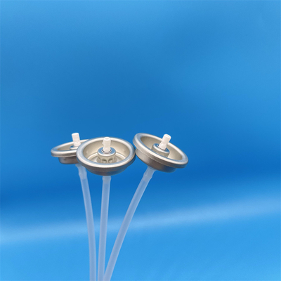 Smart Connected WD-40 Schmiermittelventil mit RFID-Tag für automatisierte Inventar- und Verwendungsanalyse.